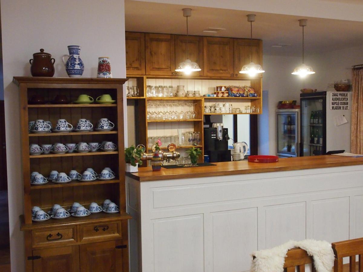 Penzion A Restaurace U Hroznu Velke Bilovice Luaran gambar